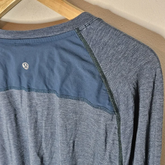 Lululemon Long Sleeve Tee Heathered Teal Green Shoulder Inset Men's L - Picture 4 of 5